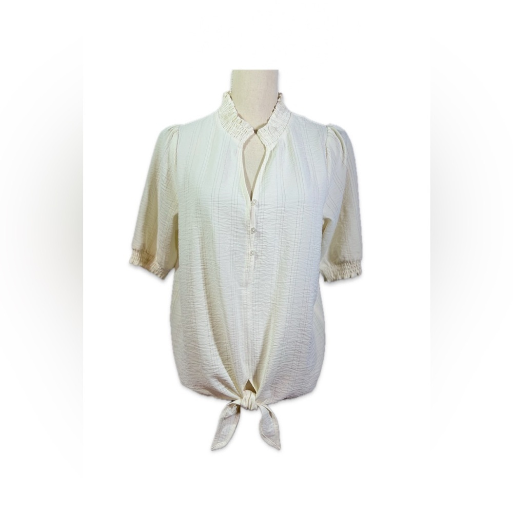 Como Black Cream Top Women’s Size Small Gold Metallic Thread Accents